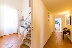 Portico 17 - Charming House Close Promenade