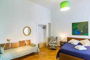 Portico 17 - Charming House Close Promenade