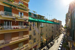 Portico 17 - Charming House Close Promenade