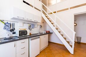 Portico 17 - Charming House Close Promenade