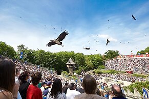 Puy du Fou France - Hotel Les Iles de Clovis