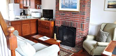 Brant Point Courtyard