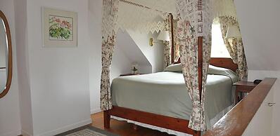 Brant Point Courtyard