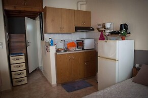 Cosy and Large Studio in Heraklion Crete, Greece