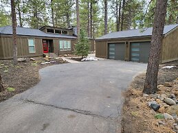 12 Quartz Mountain 2 Bedroom Home by RedAwning