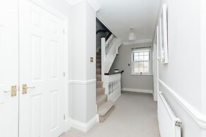 Olive Tale - From 225 Per Night