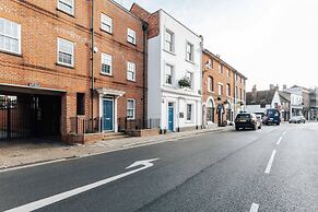 Olive Tale - From 225 Per Night