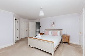 Olive Tale - From 225 Per Night