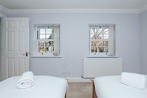 Olive Tale - From 225 Per Night