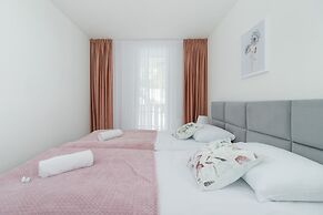 Droga na Bystre Zakopane by Renters