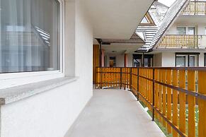 Droga na Bystre Zakopane by Renters