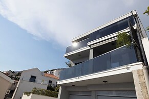 Apartment Black Diamond
