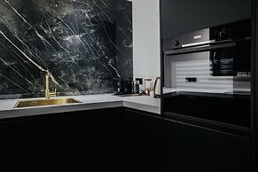 Apartment Black Diamond