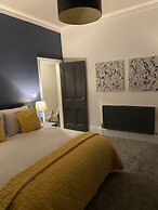 Refurbished 3 Bed House in Manchester