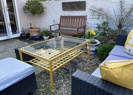 Refurbished 3 Bed House in Manchester