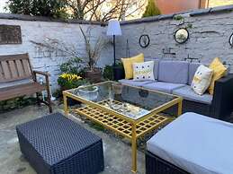 Refurbished 3 Bed House in Manchester