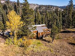 Walk to the Lake Amazing 5 Bedrm - VH#343 by Bear Valley Vacation Rent