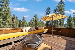 Walk to the Lake Amazing 5 Bedrm - VH#343 by Bear Valley Vacation Rent