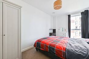 2-bed Apartment Only 15 Mins From Central London
