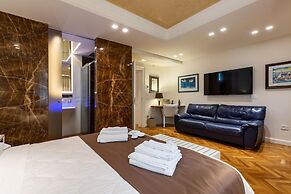 3016 B&B Luxury Villetta Carra City- Camera Quadrupla by Barbarhouse