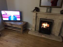 Captivating & Cosy 4-bedroom House in Magherafelt
