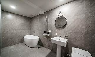 Dongducheon G7 Hotel