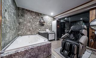 Dongducheon G7 Hotel