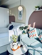 EEM Apartments Central