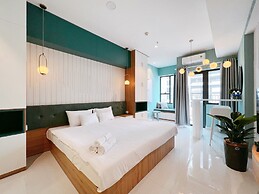 EEM Apartments Central