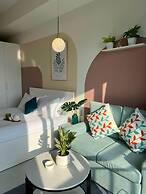 EEM Apartments Central