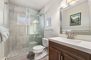 Stylish Condo in the Heart of Old Town