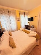 Joy's BnB Ortigia