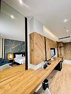 Grand Central Premier