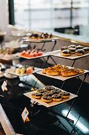 Grand Central Premier