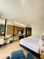 Grand Central Premier