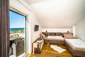 Vila Dana & Thalia - Private pool