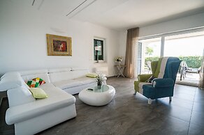 Vila Dana & Thalia - Private pool