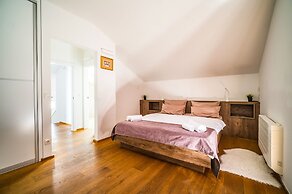 Vila Dana & Thalia - Private pool