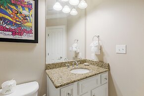 LUXURY Penthouse Style Condo 2