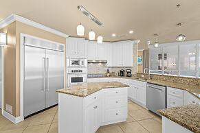 LUXURY Penthouse Style Condo 2