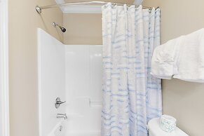 LUXURY Penthouse Style Condo 2