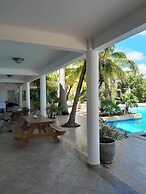 Bella Breeze Resort