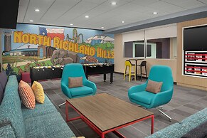Tru by Hilton North Richland Hills DFW West