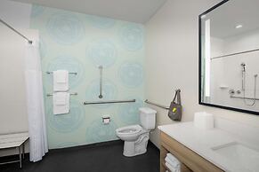 Tru by Hilton North Richland Hills DFW West