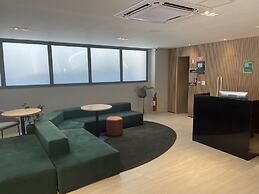 Cozzy Suítes Paraíso Hotel