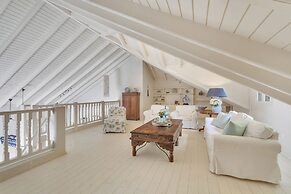 Ocean Breeze Villa with private pool