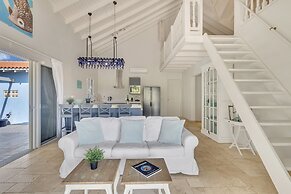 Ocean Breeze Villa with private pool