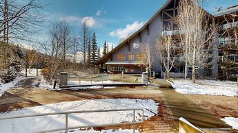 Aspens by Whistler Blackcomb VR