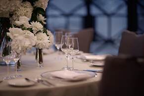 The Ritz-Carlton, Melbourne