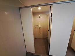 2D - No Impact From Earthquake 3bedrooms 2 5bath Downtown Bangkok